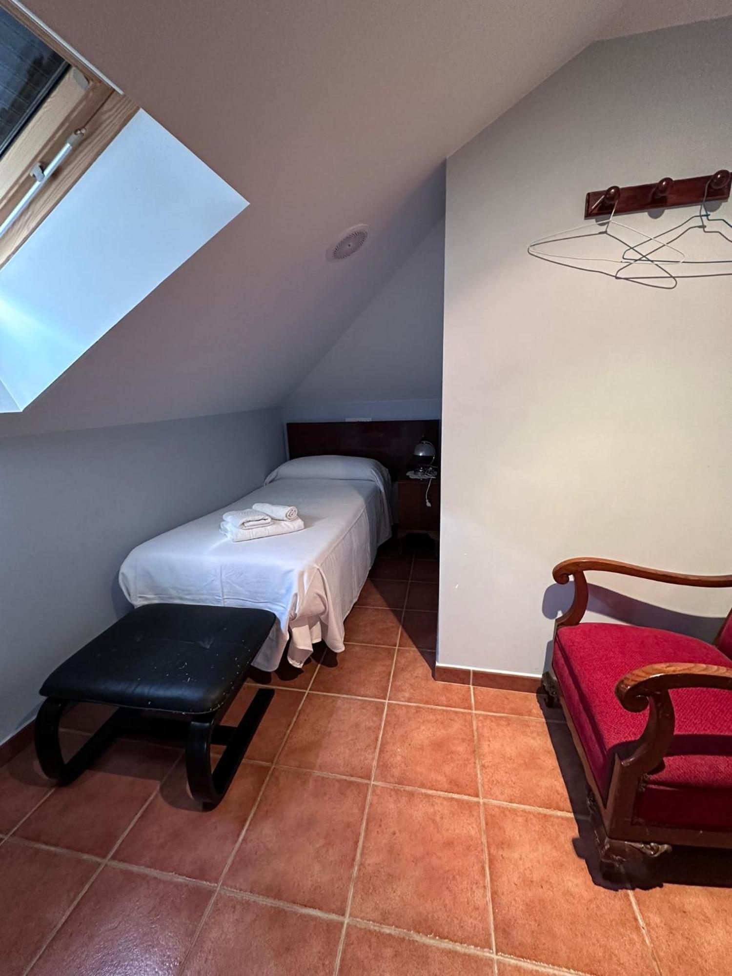 Casa Alpargateiro Guest House Os Peares Екстериор снимка