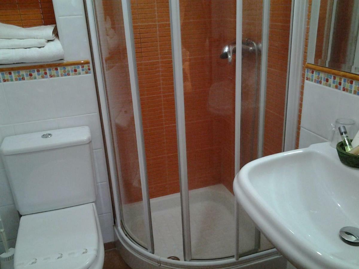 Casa Alpargateiro Guest House Os Peares Екстериор снимка